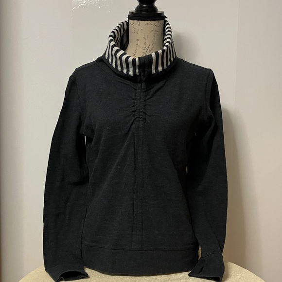 Lululemon In A Cinch Long Sleeve Tee Sz 8 Heathered Black/Super Wide Load Stripe - Picture 8 of 12
